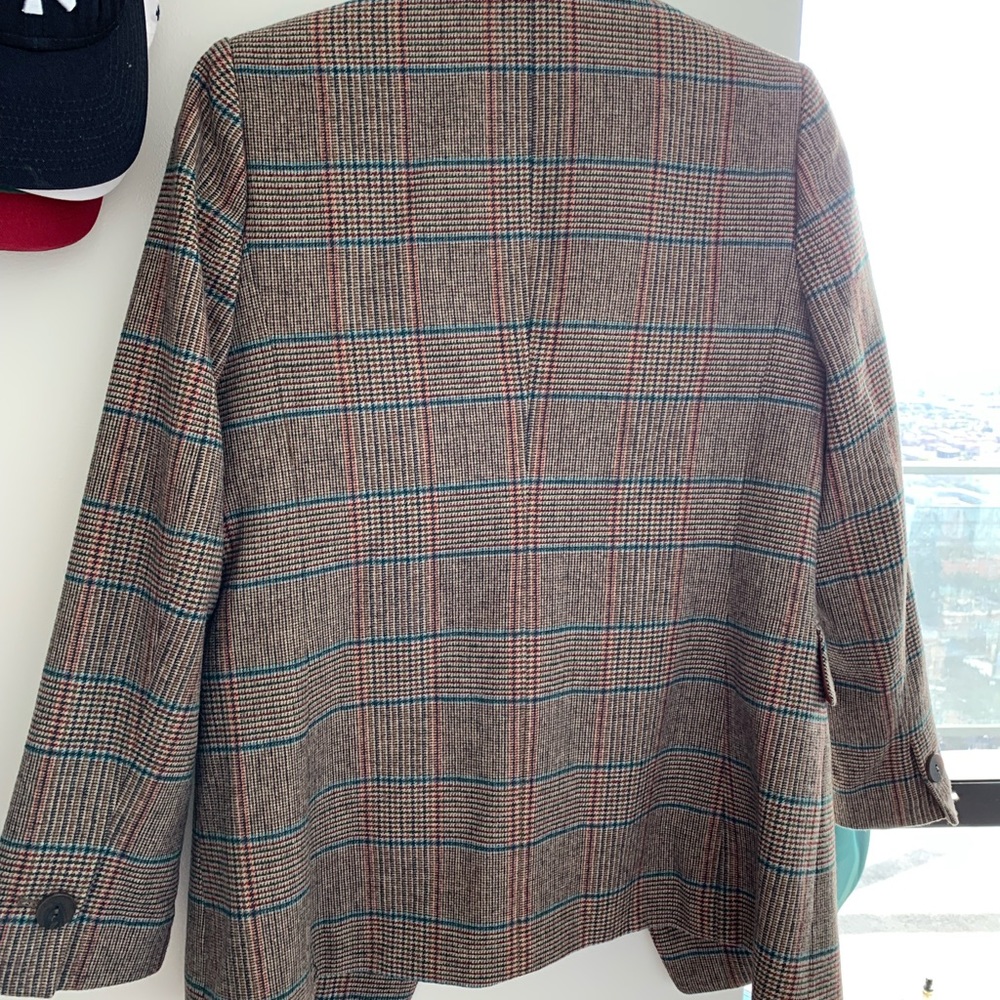 Plaid brown blazer